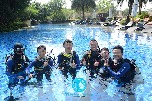 12/12正式上線！PADI 最新課程【休閑潛水員Resort Diver】 丨 一天拿證，潛遍全球